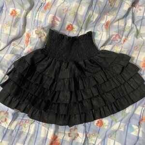 Cute Black Ruffled Skirt - Size L